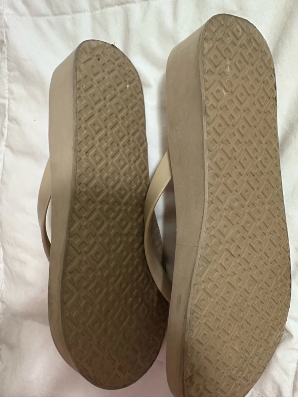 Tory Burch Beige and Coral Logo Flip Flops - Picture 4 of 5